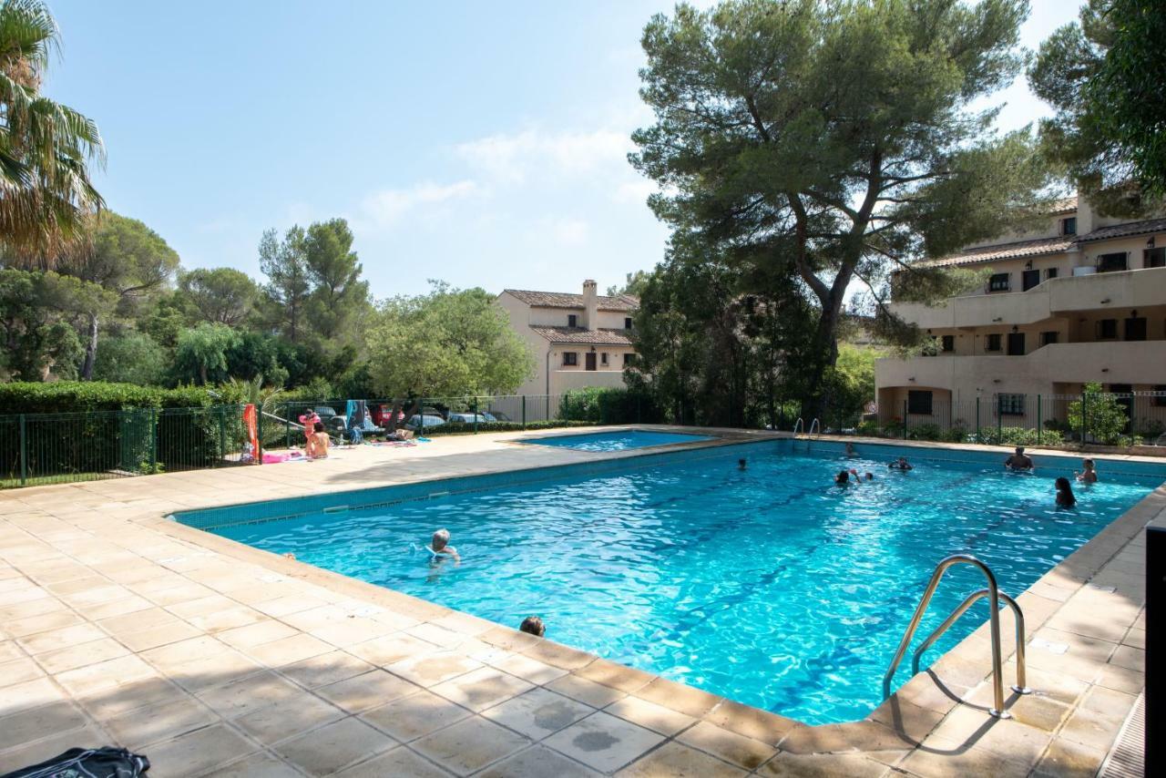 Le Hameau Des Pins Apartman Saint-Raphaël Kültér fotó